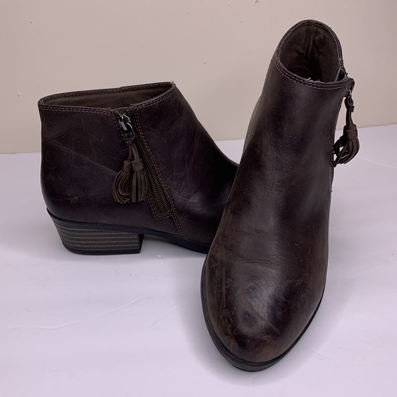 CLARKS COLLECTION Ankle Boots Distressed Leather Low Block Heel Tassel Zippers - Picture 3 of 16